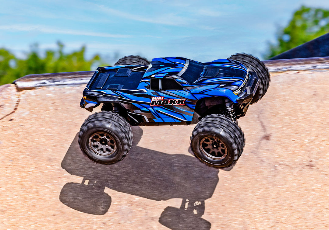 Mini Maxx Truck, BL-2s, Traxxas #107154-1 (In-Store Pickup Only)