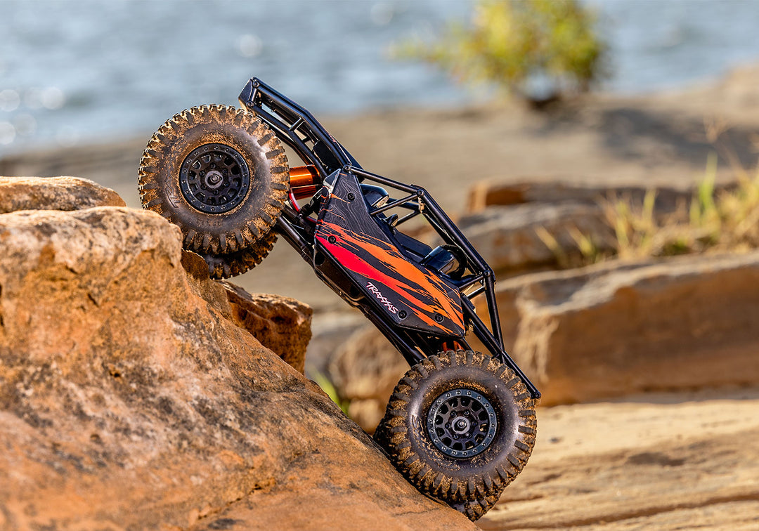 TXC-4M Extreme Crawler 1/18 Model Traxxas 120074-1 October 30 - In-Store Official On-Sale Date