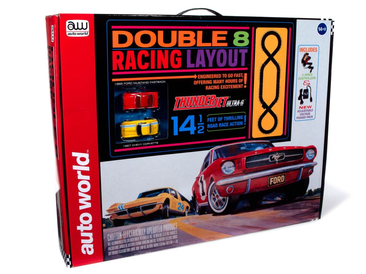 14.5′ Double 8 Racing Slot Race Set Auto World RDZSRS341