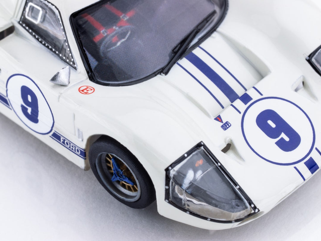 22078 GT40 Mark IV #9 White AFX