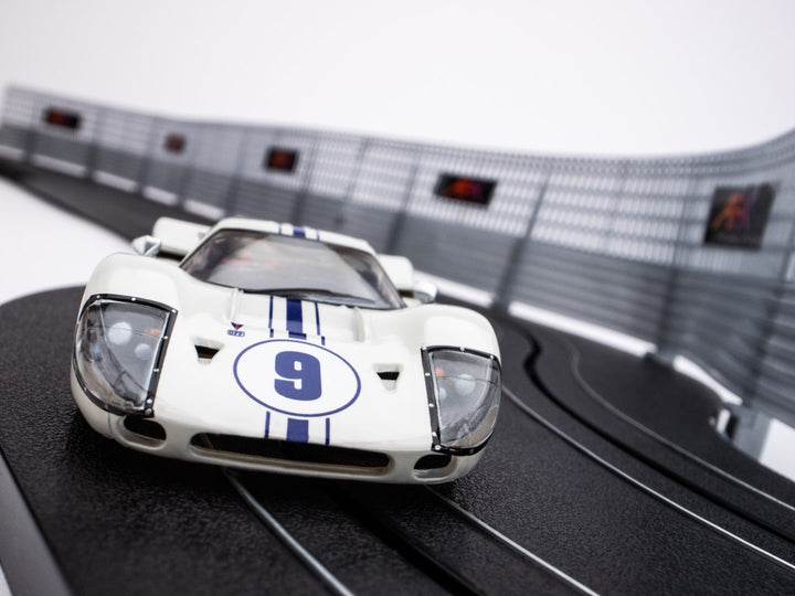 22078 GT40 Mark IV #9 White AFX