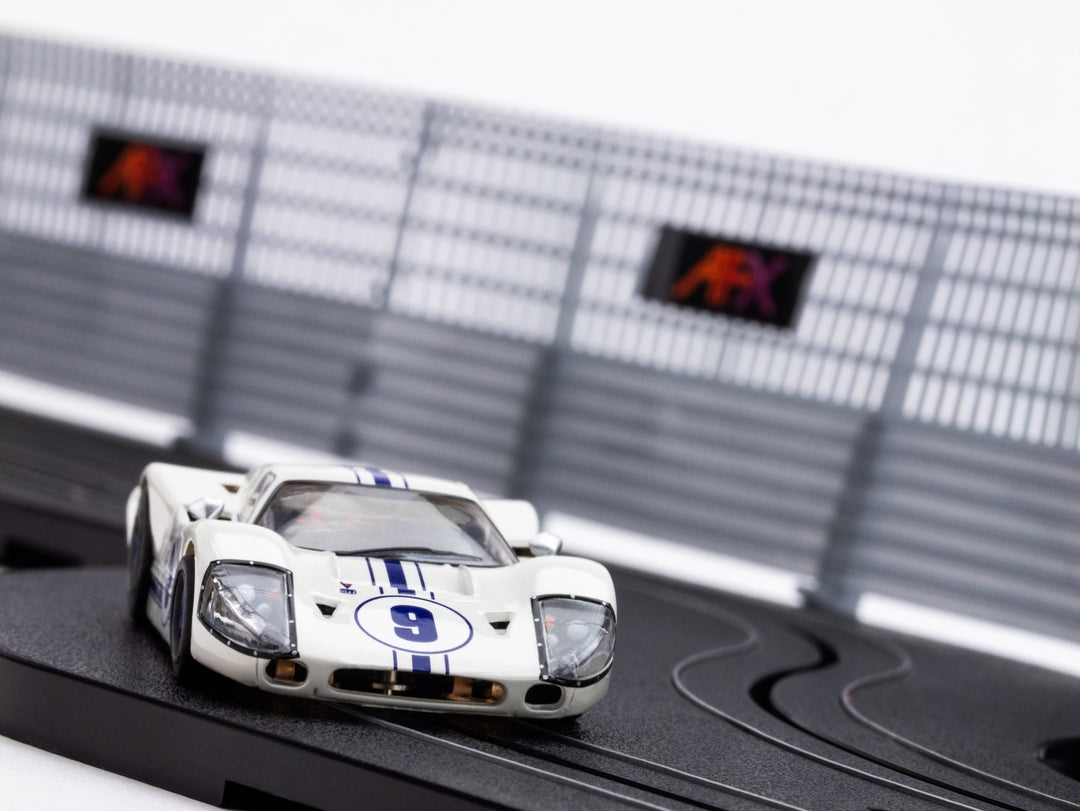 22078 GT40 Mark IV #9 White AFX