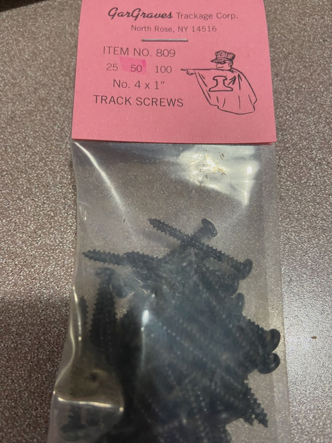 Track screw #4x1" 50/pkg
