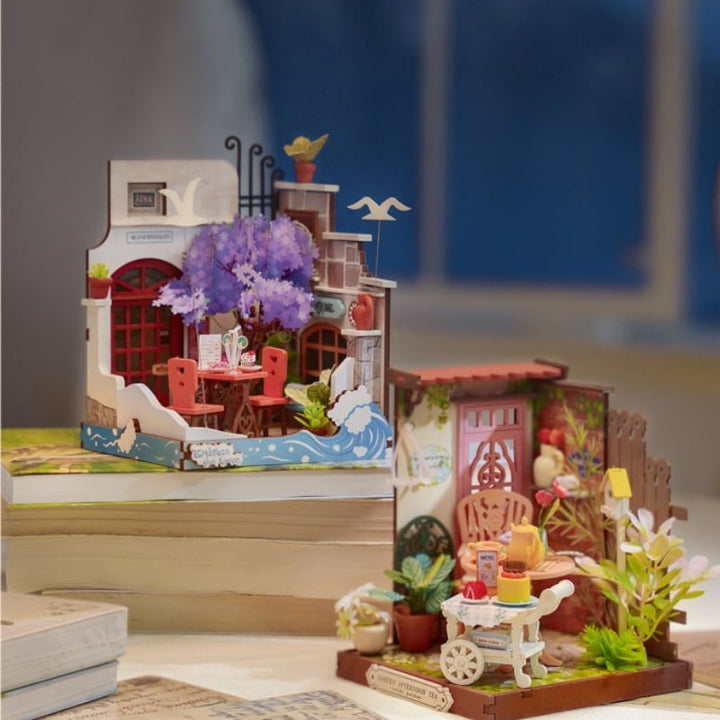 Sea Holiday Restaurant, Super Mini Houses - Little Warm Spaces Robotime DS039