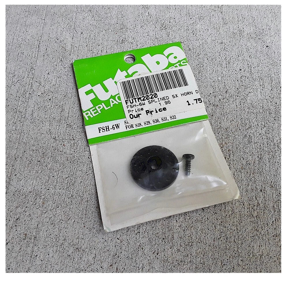 FUTM 2020 FSH6W Servo Horn S28-48 D-Wheel
