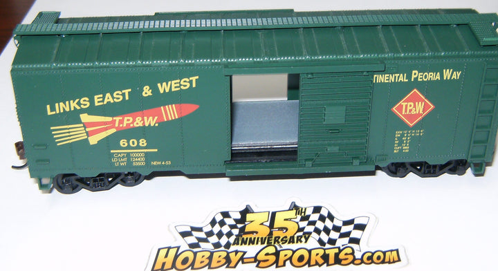 Bachmann THDR box car