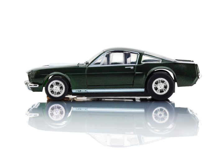 GT350 Shelby Mustang 1966 – Ivy Green with white stripe AFX 22150