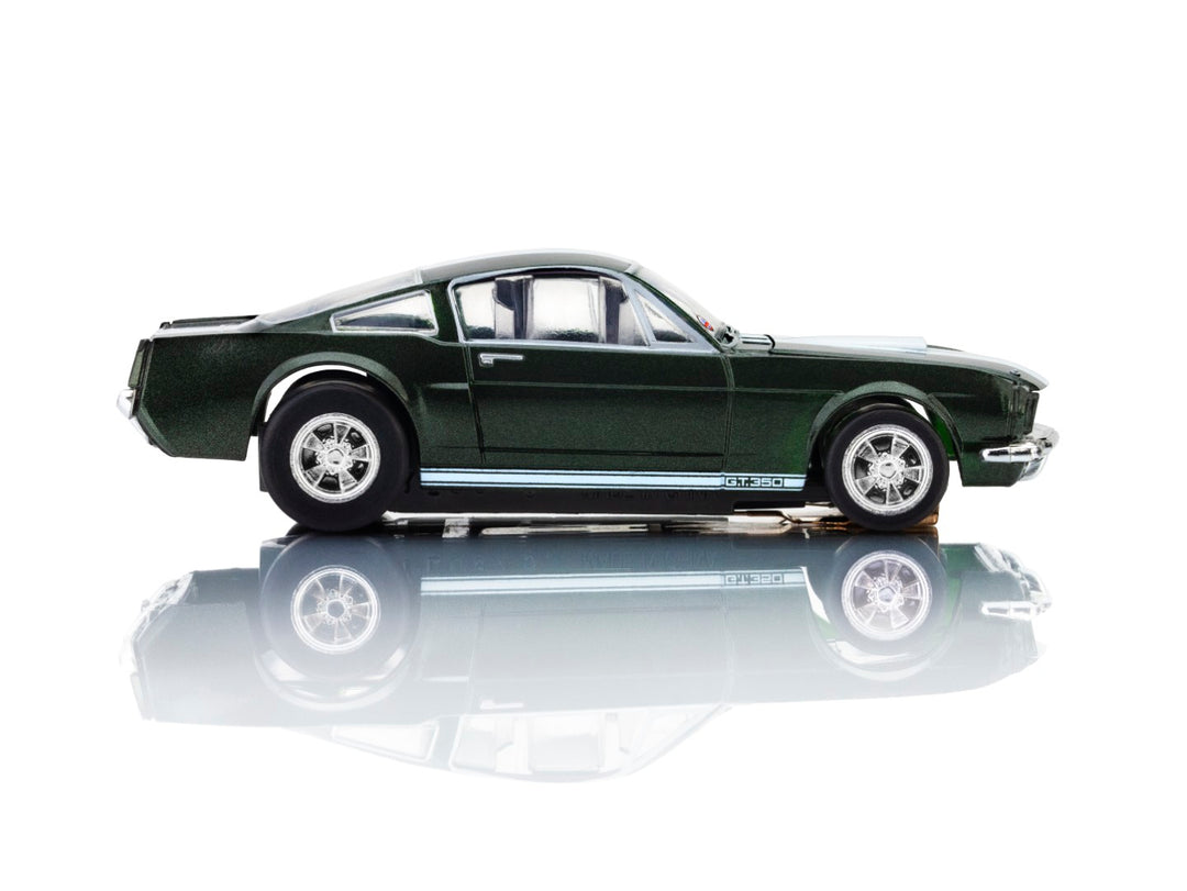 GT350 Shelby Mustang 1966 – Ivy Green with white stripe AFX 22150