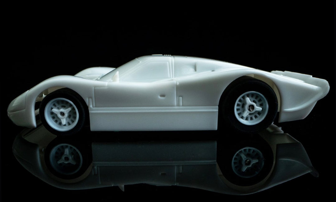 AFX22070 Ford GT40 MK IV Paintable AFX