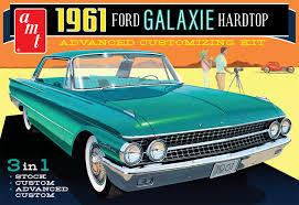 1961 Ford Galaxie Hardtop 1/25 AMT1430