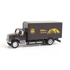 Walthers Intl 4900 Van UPS Bow Tie WAL949-11293