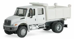 International(R) 4300 Crew Cab
