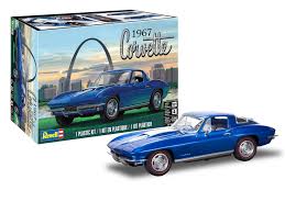 Revell 1/25 1967 Corvette Sting Ray Sport Coupe 2-IN-1 Plastic Model Kit RMX854517