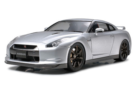1/24 Nissan GTR Plastic Model K