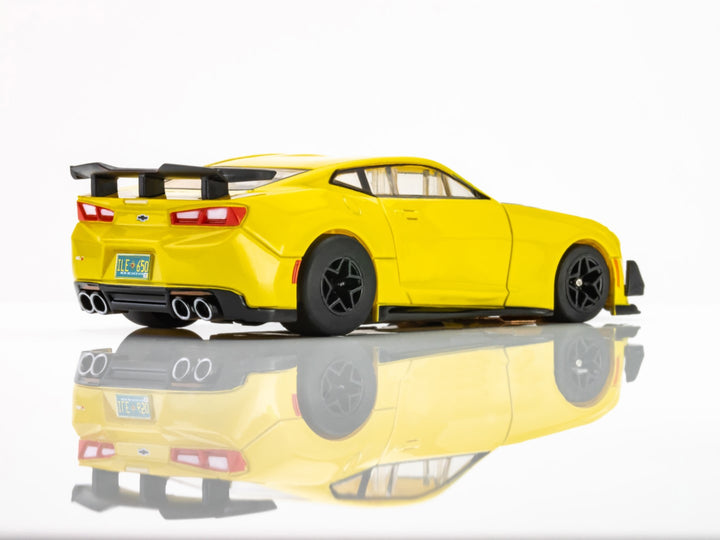 2022 Camaro 1LE – Shock Yellow AFX AFX22075
